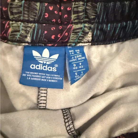 Adidas black tropical boho athletic shorts medium - Picture 3 of 4